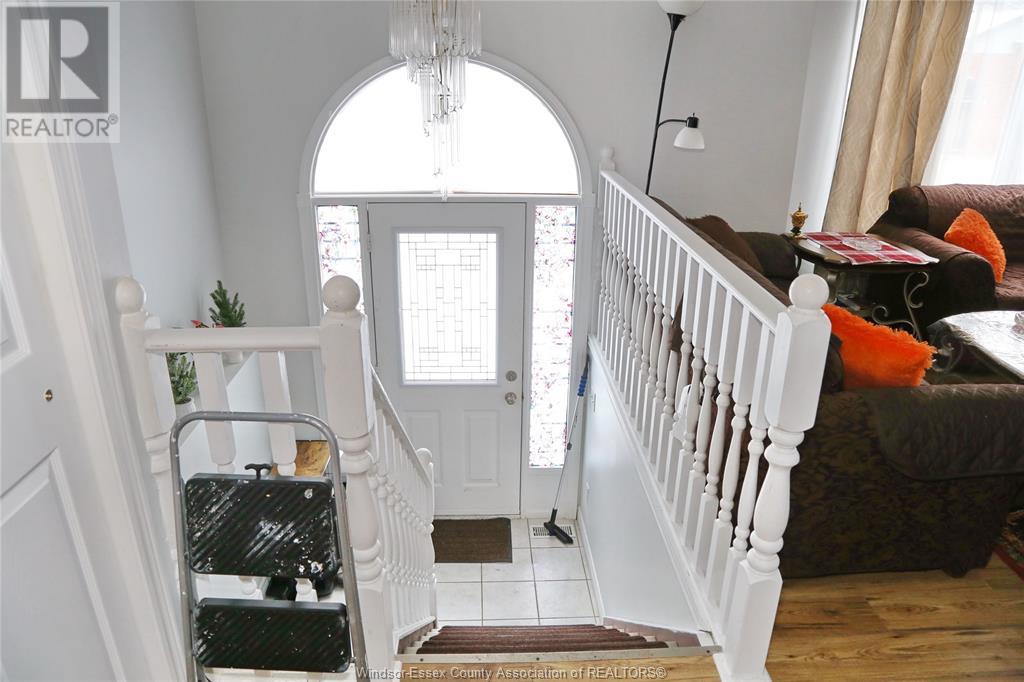 Property at 137 RIVERVILLA COURT image 3