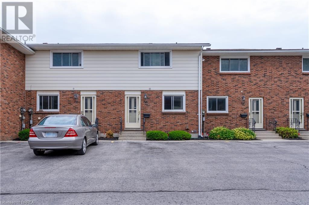 Property at 32 MONTCLAIR Crescent Unit# 16 image 1
