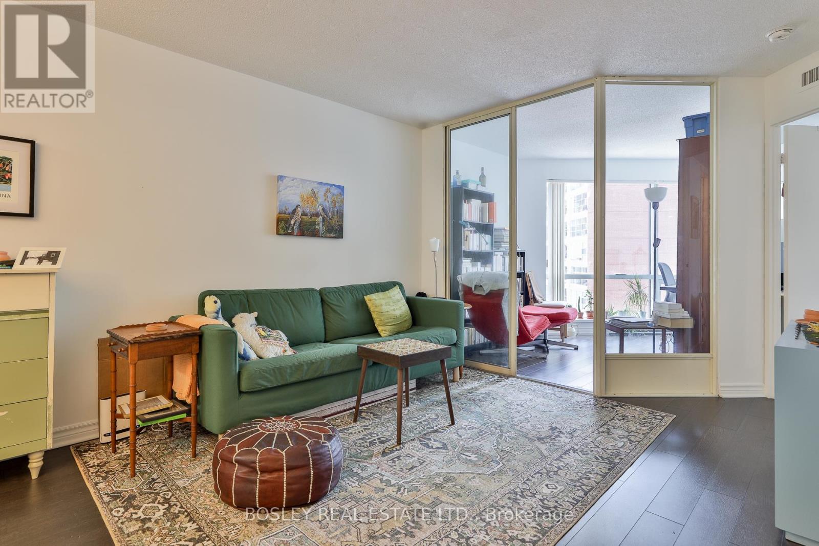 1008 - 1001 Bay Street, Toronto (Bay Street Corridor), Ontario  M5S 3A6 - Photo 12 - C12238903