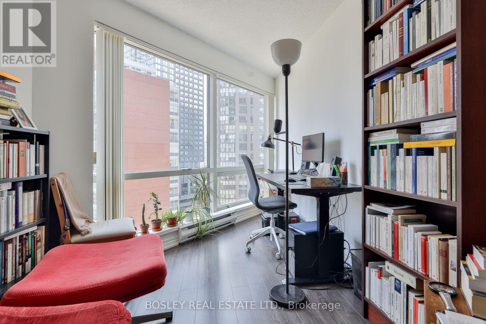 1008 - 1001 Bay Street, Toronto (Bay Street Corridor), Ontario  M5S 3A6 - Photo 14 - C12238903