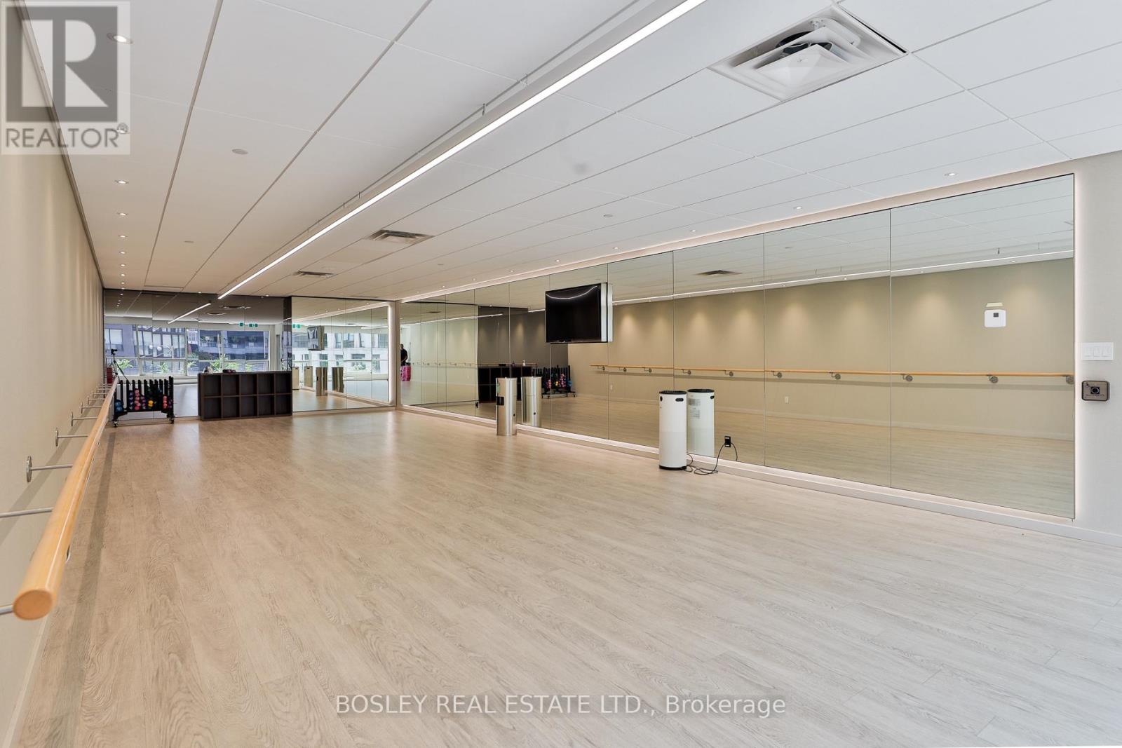 1008 - 1001 Bay Street, Toronto (Bay Street Corridor), Ontario  M5S 3A6 - Photo 33 - C12238903
