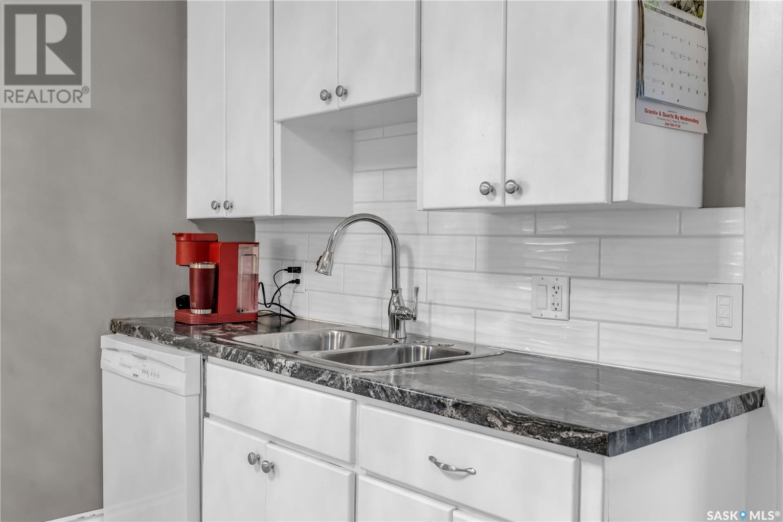 445 York Street, Regina, Saskatchewan  S4R 4W7 - Photo 8 - SK010375