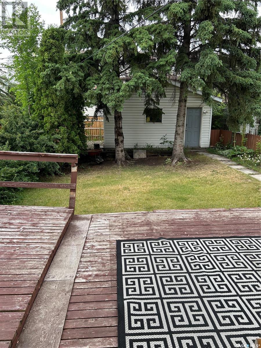 Property at 703 7th STREET E image 4