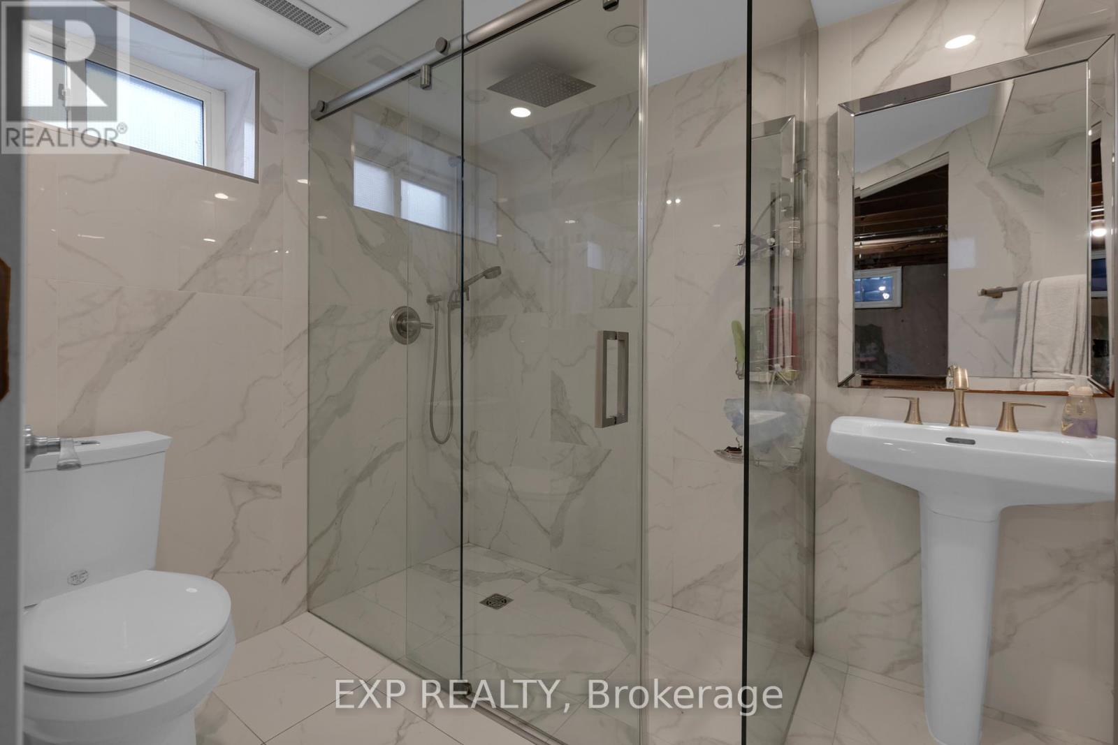 536 King Street E, Oshawa (O'neill), Ontario  L1H 1G1 - Photo 19 - E12238877