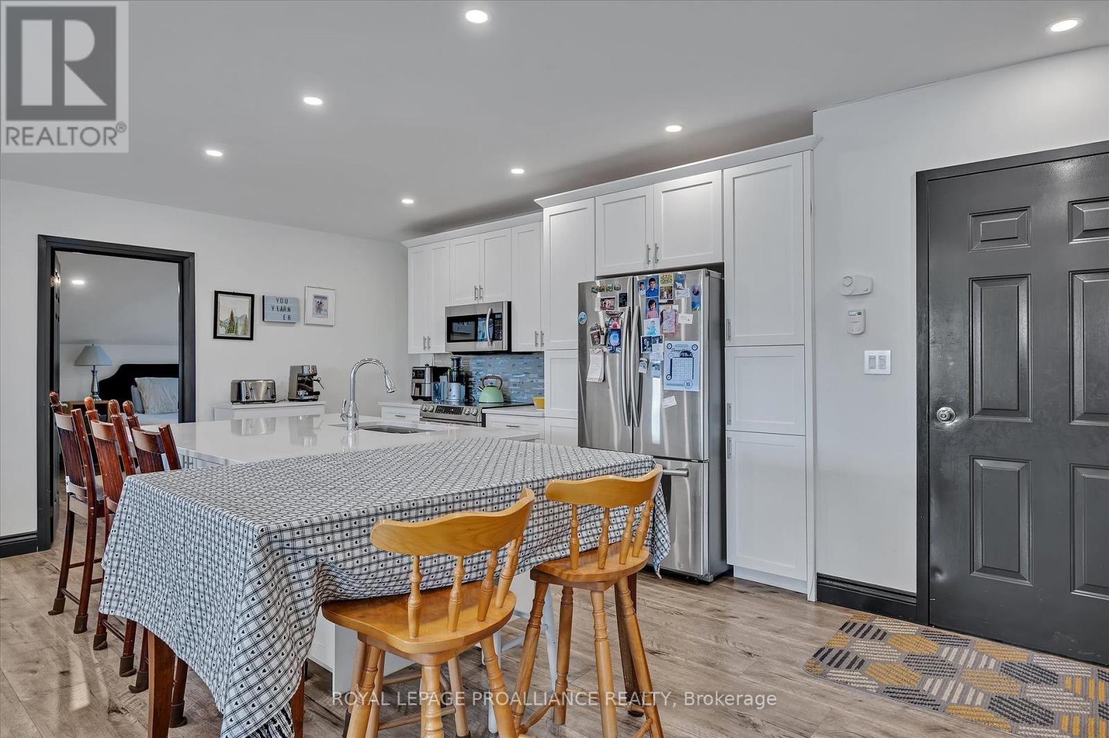 255 Mcdonnel Street, Peterborough, Ontario  K9H 2W2 - Photo 14 - X12238955