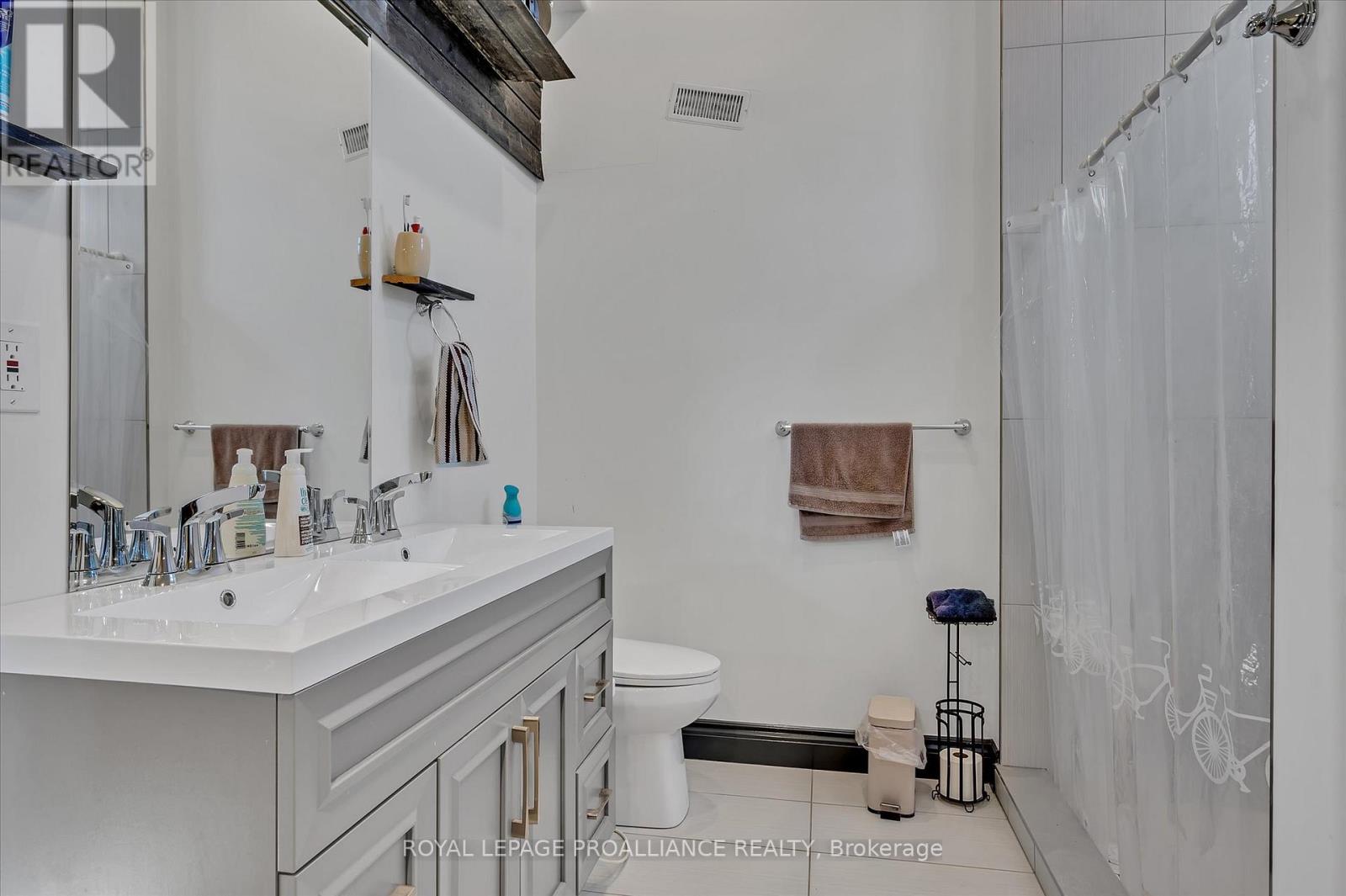 255 Mcdonnel Street, Peterborough, Ontario  K9H 2W2 - Photo 21 - X12238955