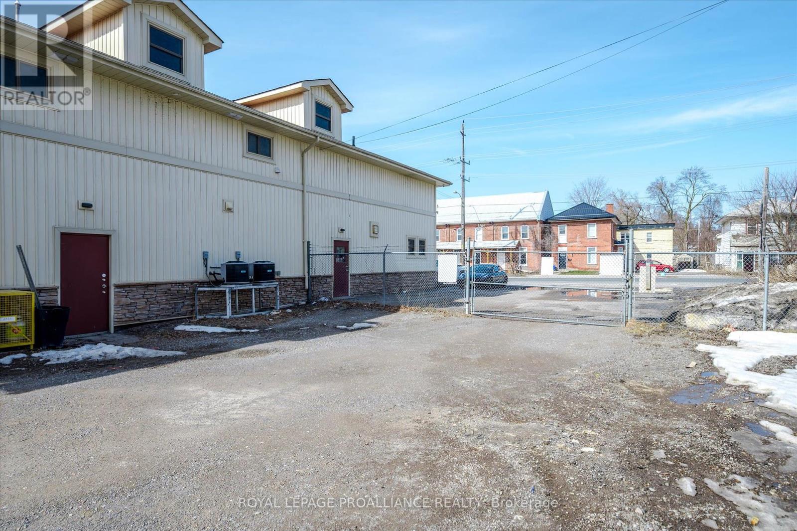 255 Mcdonnel Street, Peterborough, Ontario  K9H 2W2 - Photo 34 - X12238955