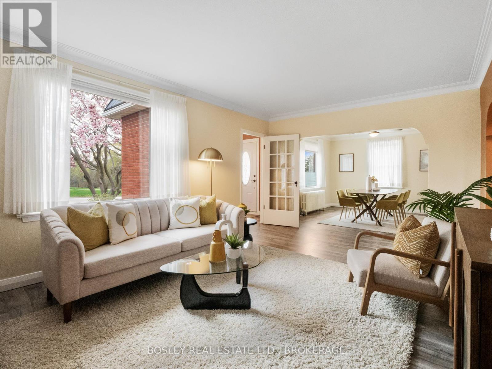 Property at 257 LAKESHORE ROAD image 2