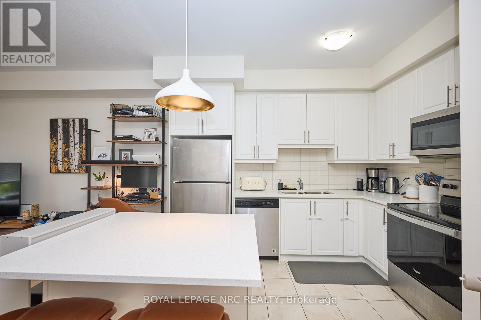 Property at 105 - 590 NORTH SERVICE ROAD image 5