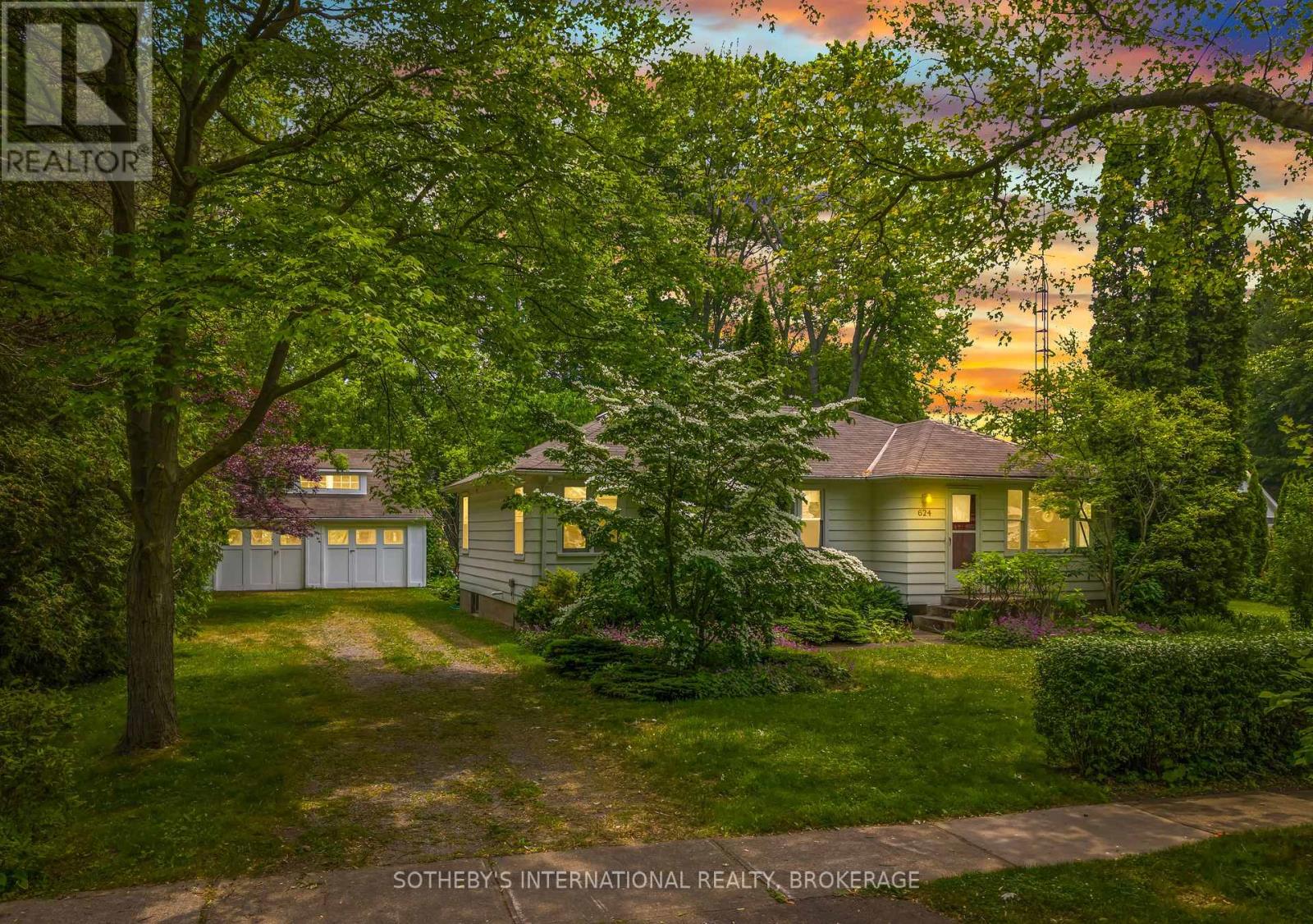 Property at 624 RYE STREET image 1