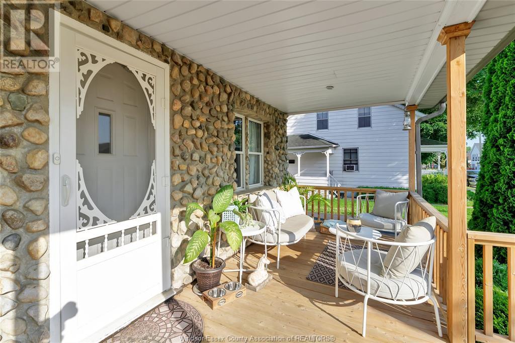 Property at 287 SEYMOUR ST image 2