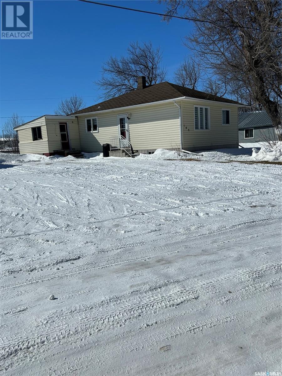 109 1st Avenue Nw, Ituna, Saskatchewan  S0A 1N0 - Photo 2 - SK001651