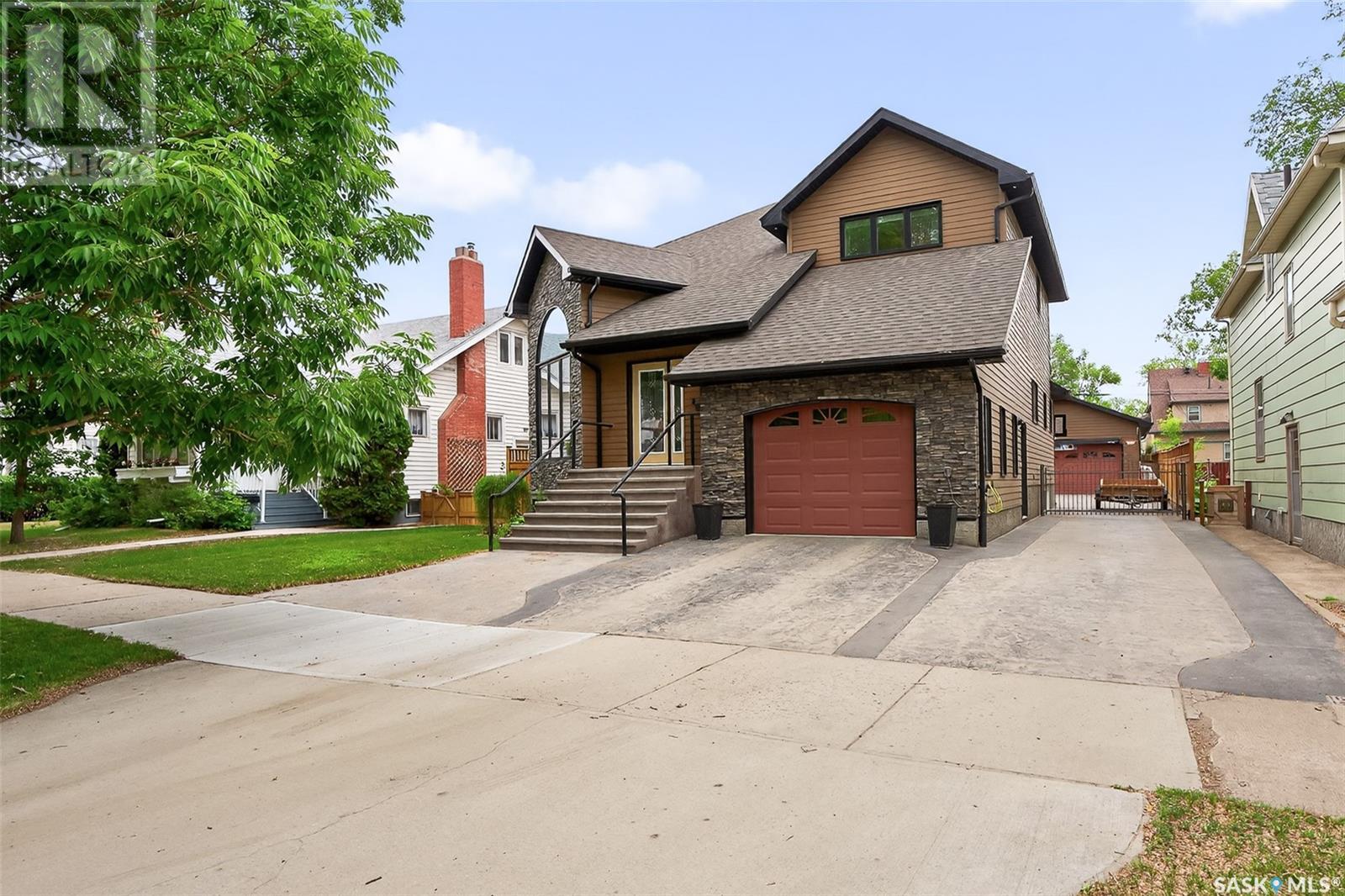 Property at 1159 2nd AVENUE NW image 3