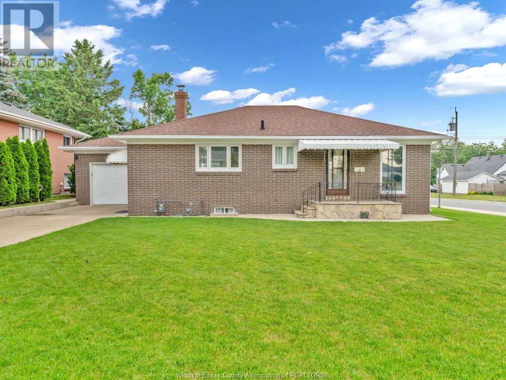 Property at 21 William AVENUE image 2