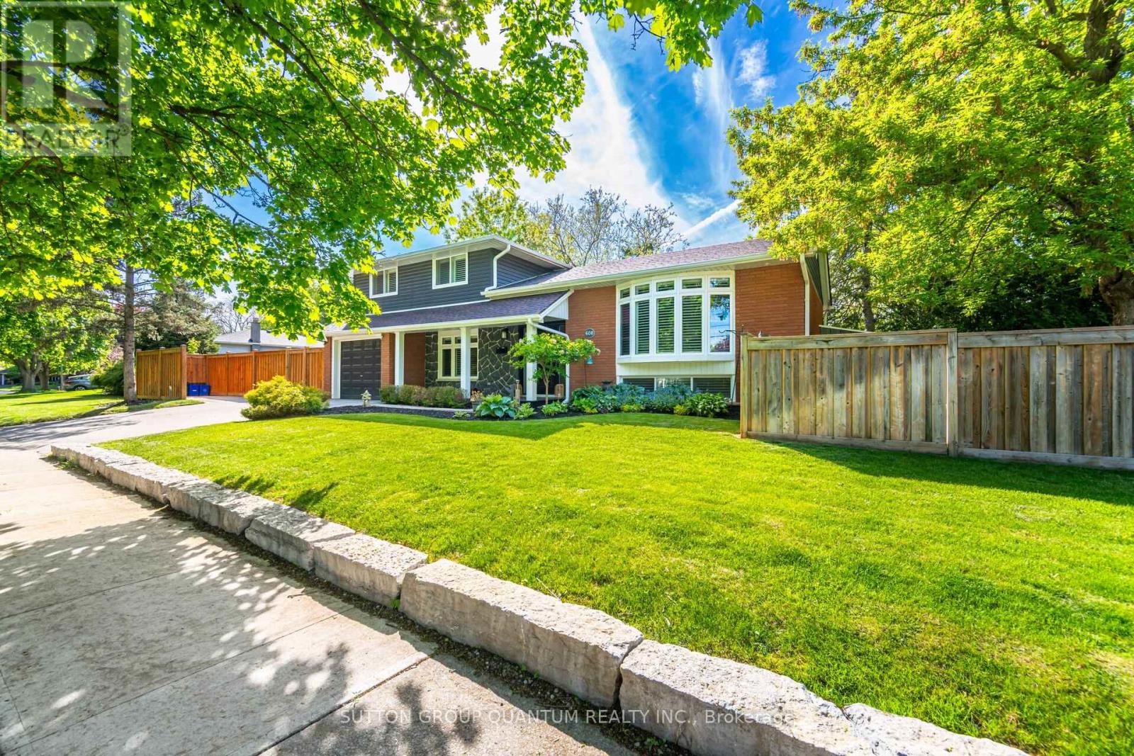Property at 608 ROSEDALE CRESCENT image 5