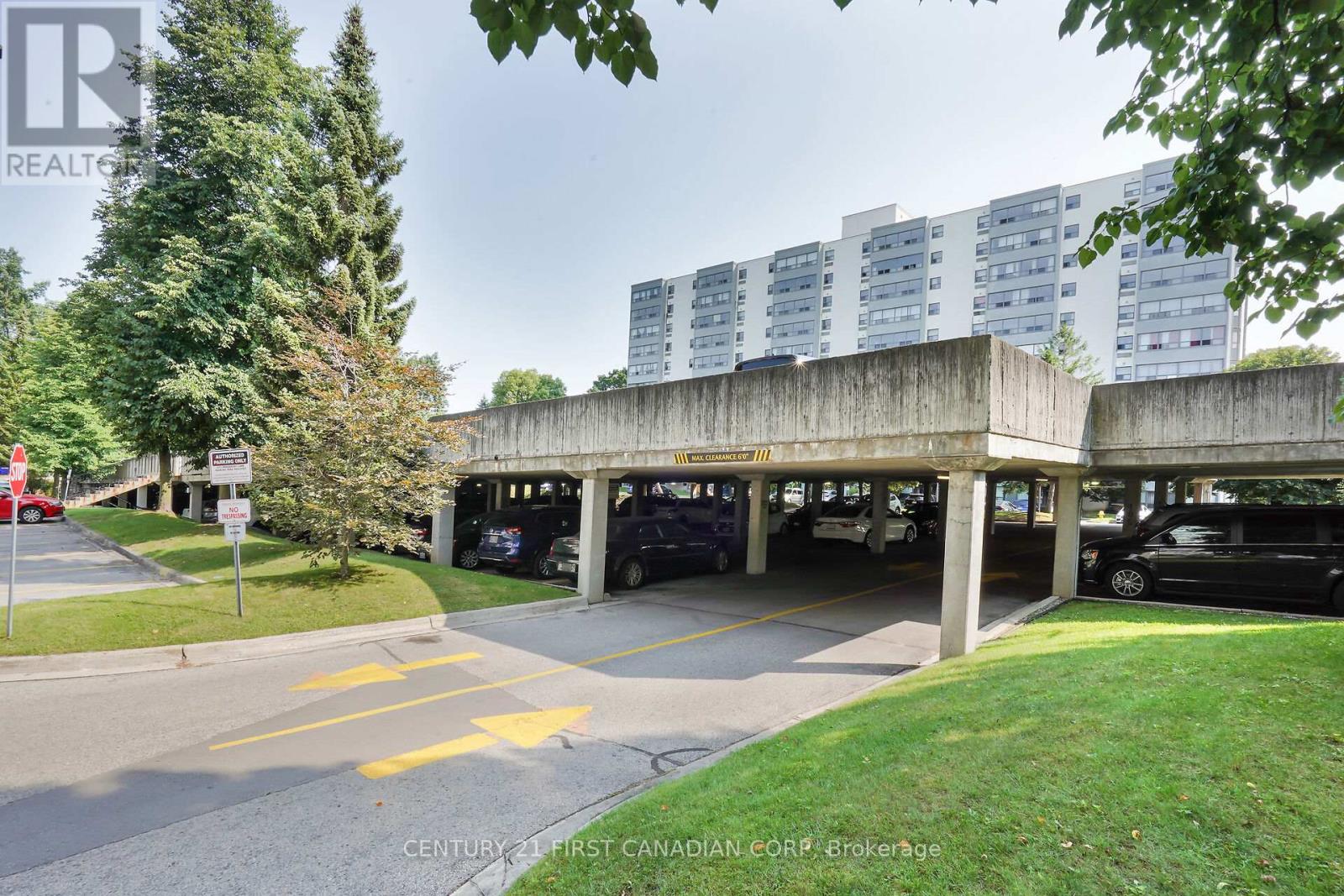 Property at 105 - 570 PROUDFOOT LANE image 4