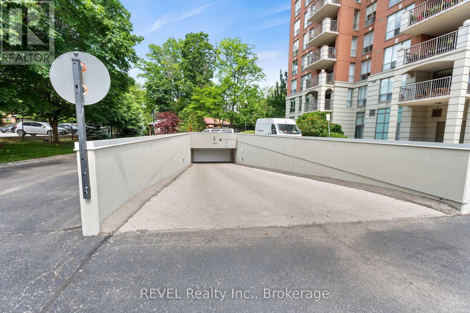 905 - 442 Maple Avenue, Burlington (Brant), Ontario  L7S 2L7 - Photo 39 - W12239029