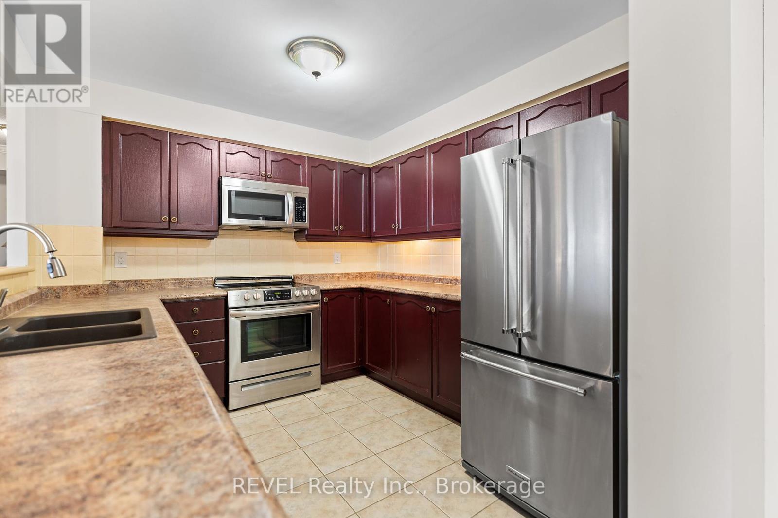 905 - 442 Maple Avenue, Burlington (Brant), Ontario  L7S 2L7 - Photo 6 - W12239029