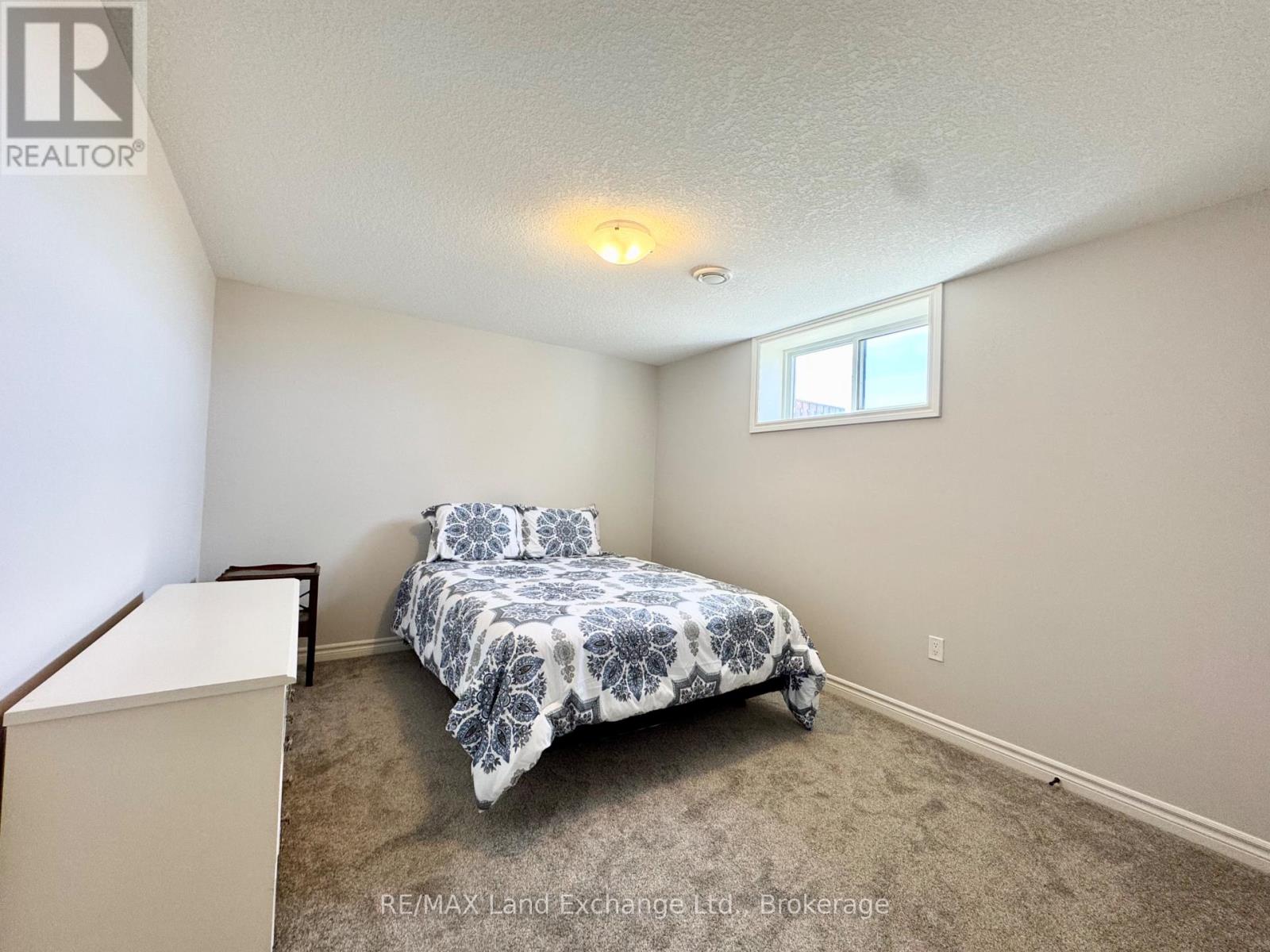 494 Ivings Drive, Saugeen Shores, Ontario  N0H 2C3 - Photo 21 - X12239126