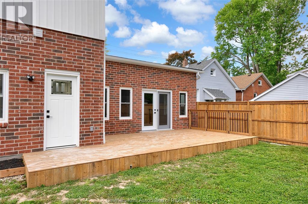 30 Mcnaughton Avenue East, Chatham, Ontario  N7L 2G1 - Photo 43 - 25015763