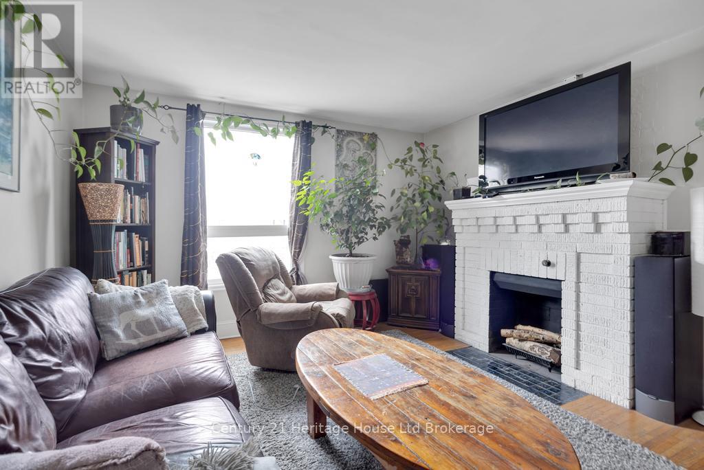 147 Sydenham Street, Woodstock, Ontario  N4S 7B7 - Photo 13 - X12133824