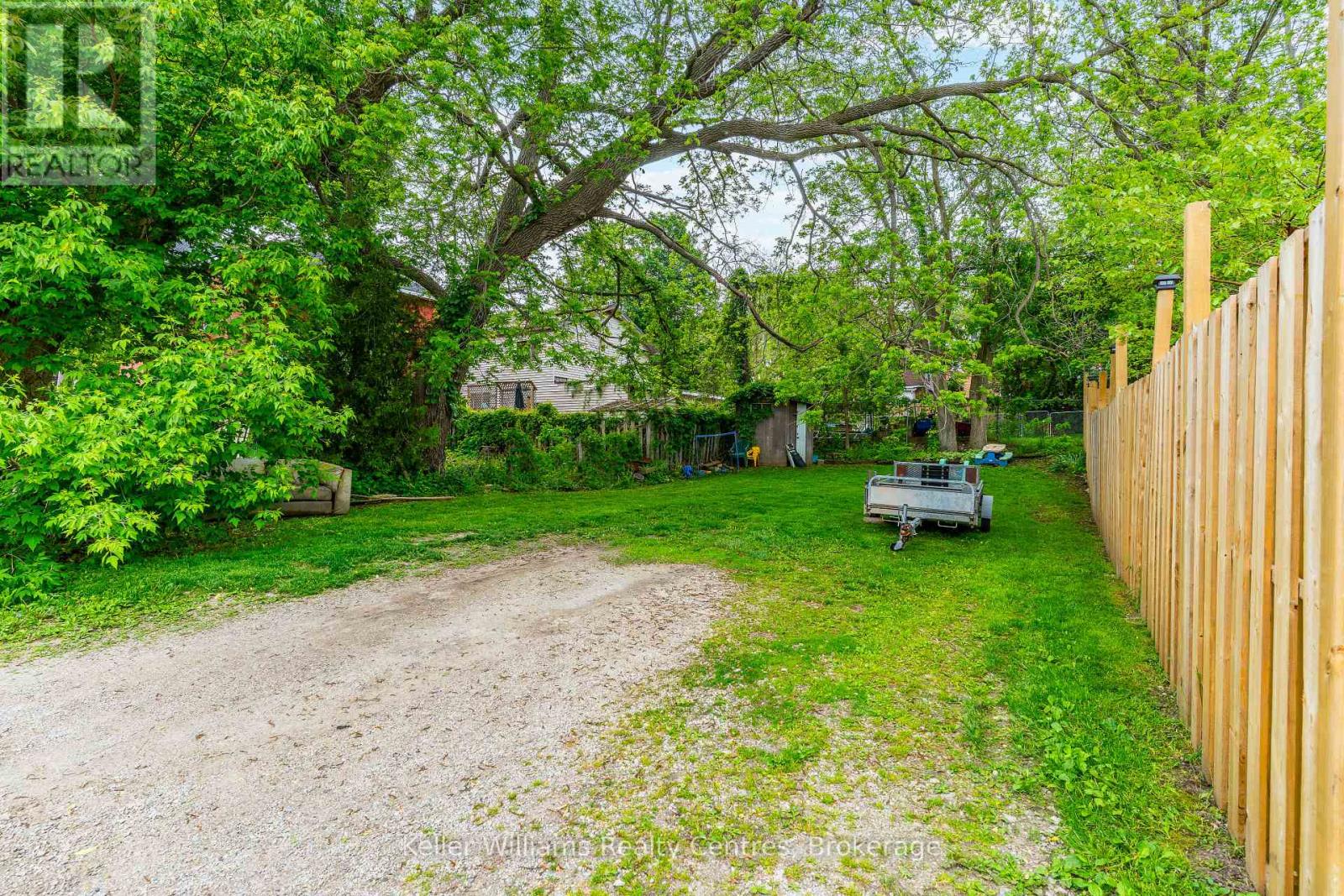 1379 3rd Avenue E, Owen Sound, Ontario  N4K 2L8 - Photo 28 - X12218010