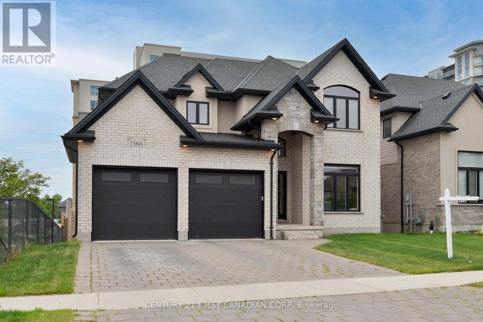Property at 1366 THORNLEY STREET image 2
