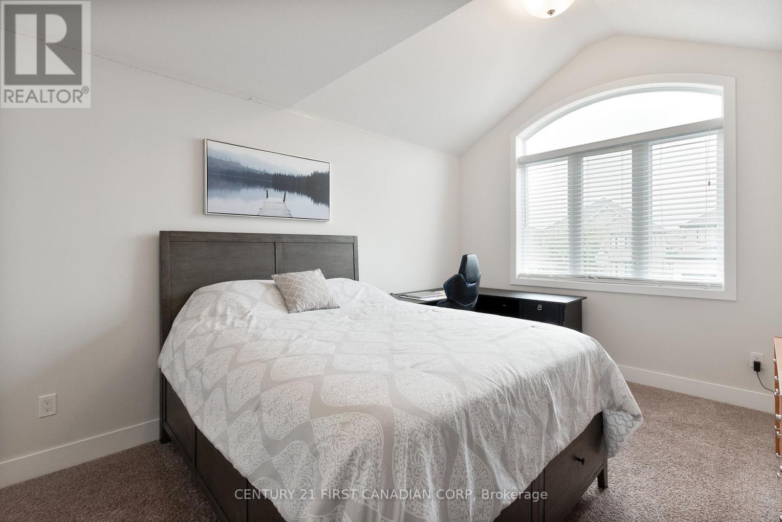 1366 Thornley Street, London South, Ontario  N6K 0B2 - Photo 33 - X12239190