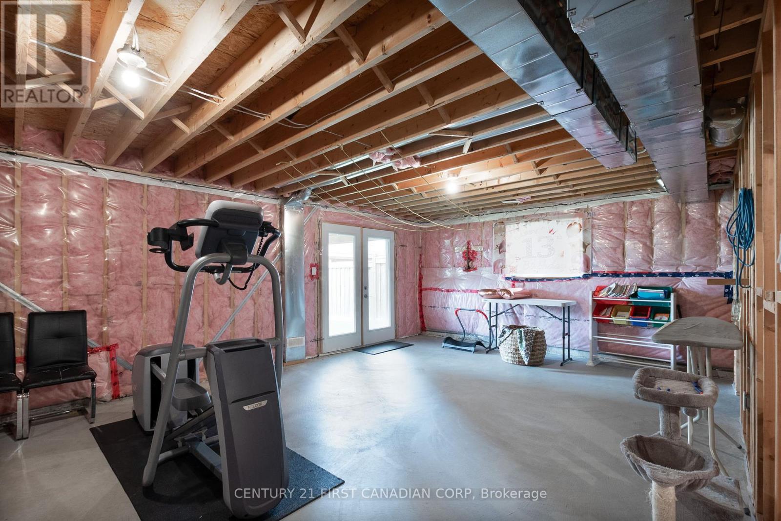 1366 Thornley Street, London South, Ontario  N6K 0B2 - Photo 36 - X12239190