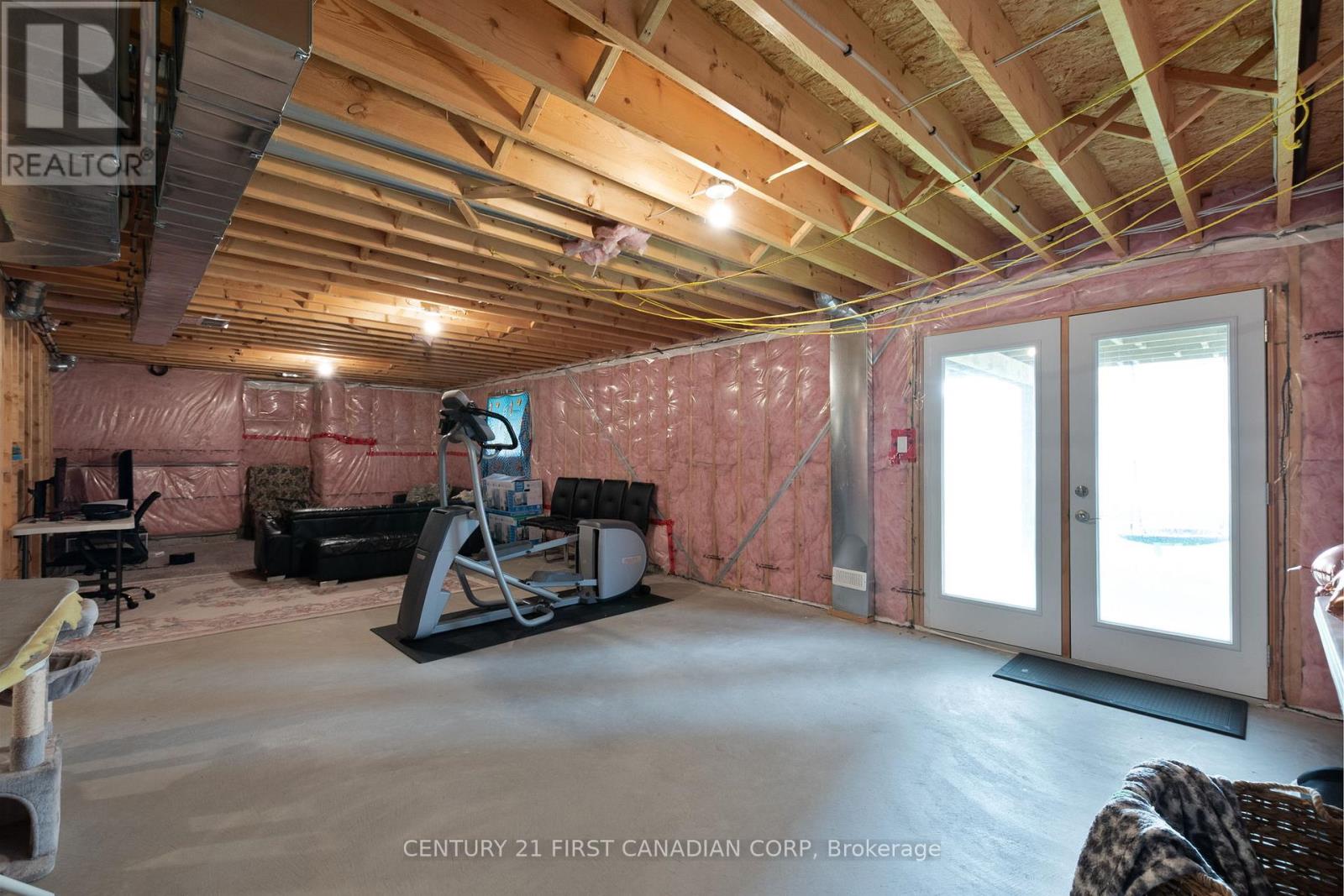 1366 Thornley Street, London South, Ontario  N6K 0B2 - Photo 37 - X12239190