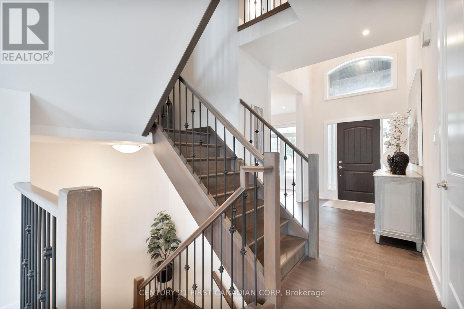 1366 Thornley Street, London South, Ontario  N6K 0B2 - Photo 7 - X12239190