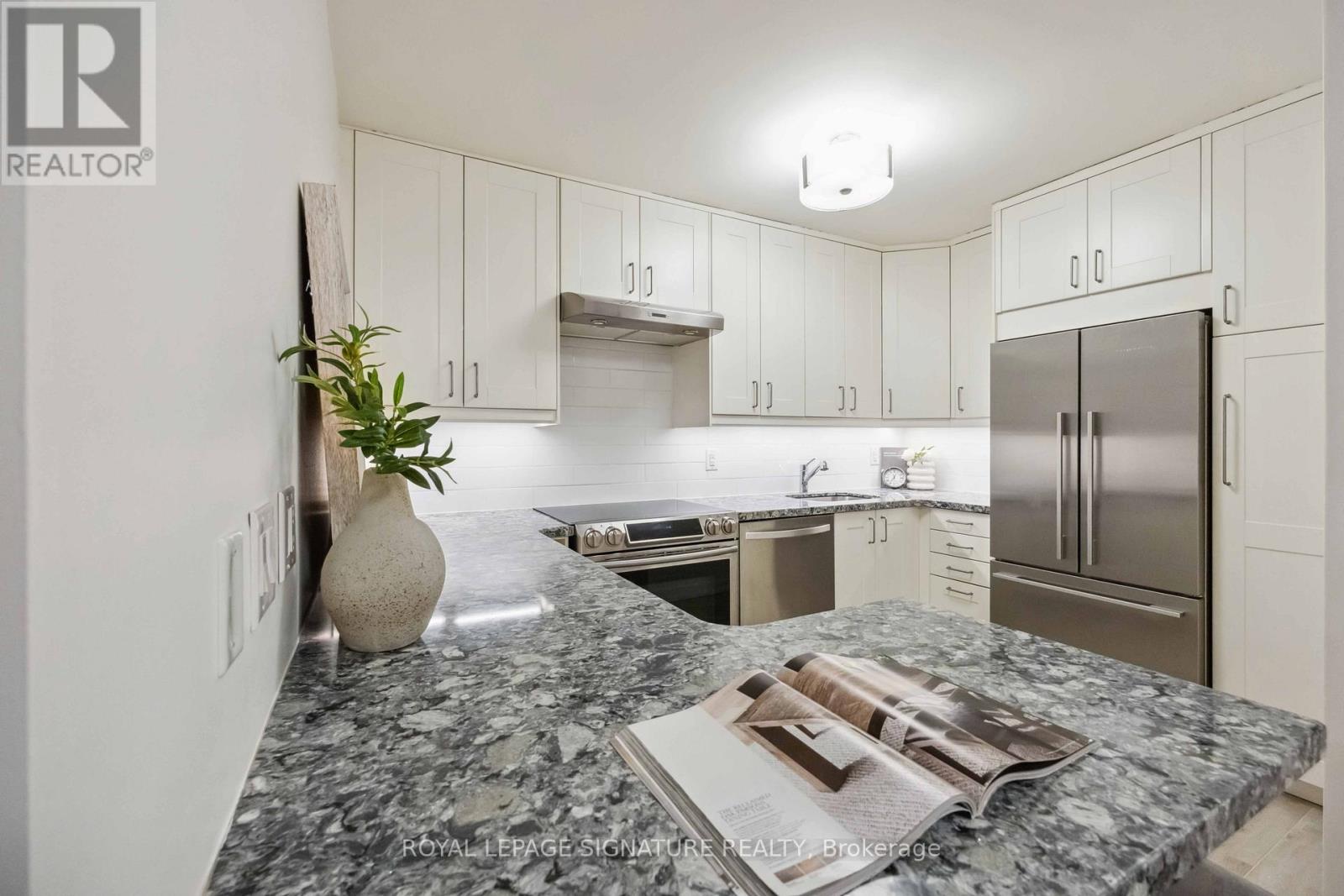 201 - 212 St. George Street, Toronto, Ontario  M5R 2N5 - Photo 13 - C12239103