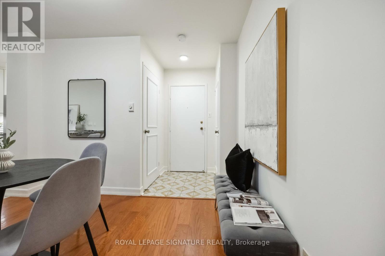 201 - 212 St. George Street, Toronto, Ontario  M5R 2N5 - Photo 2 - C12239103