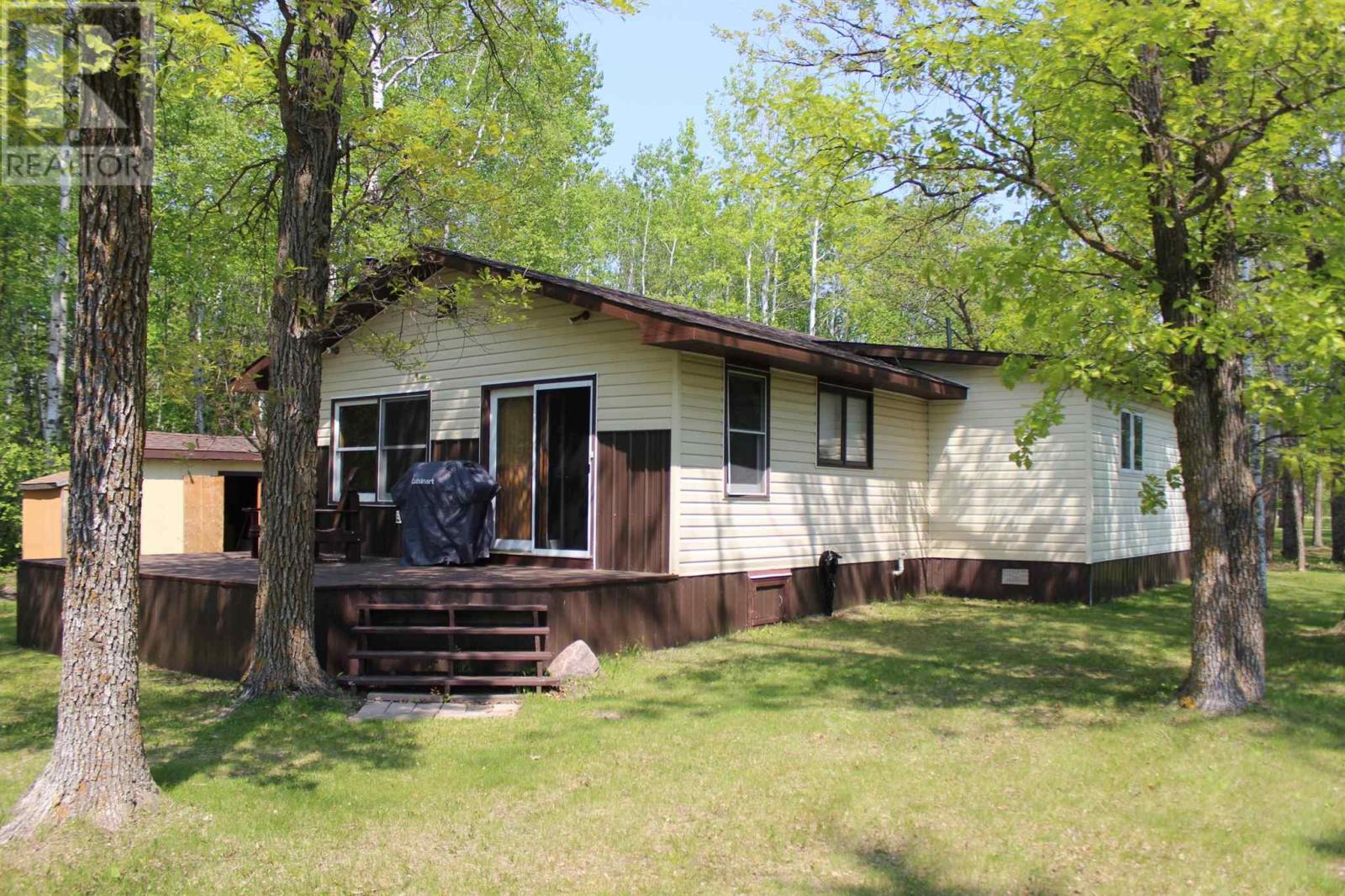 51 Grant Dr, Rainy River, Ontario  P0W 1L0 - Photo 1 - TB251346
