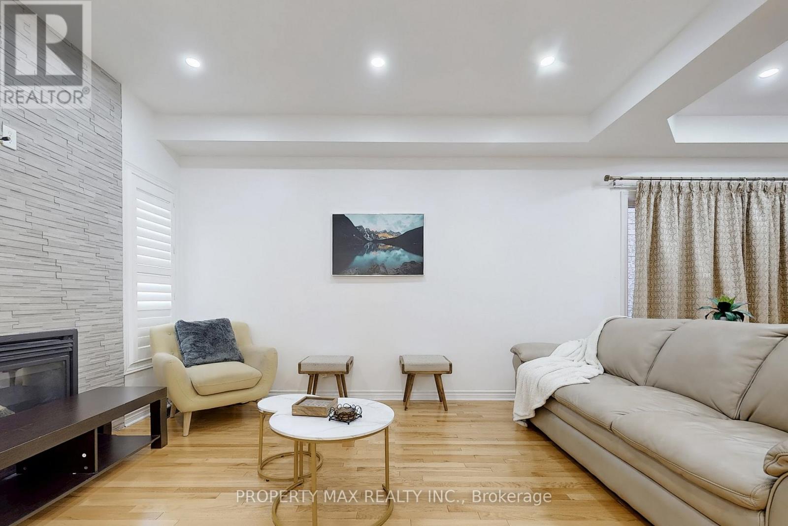 Property at 1577 BRANDY COURT image 3