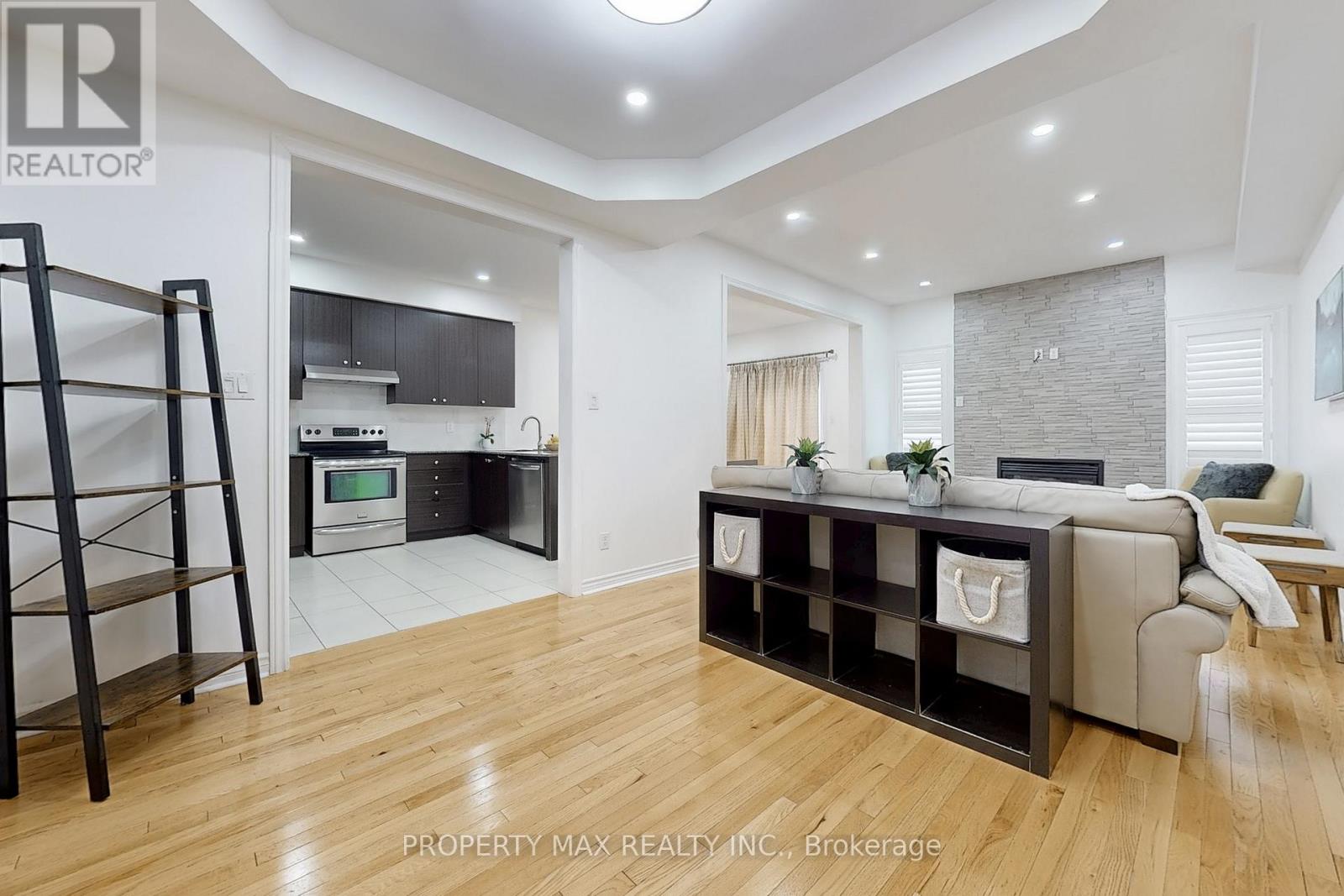 Property at 1577 BRANDY COURT image 4