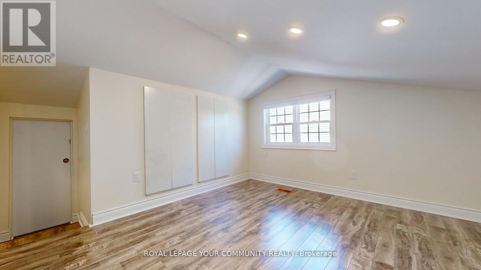 Main & 2nd - 70 Shannon Road, East Gwillimbury, Ontario L0G 1M0 - Photo 30 - N12239079