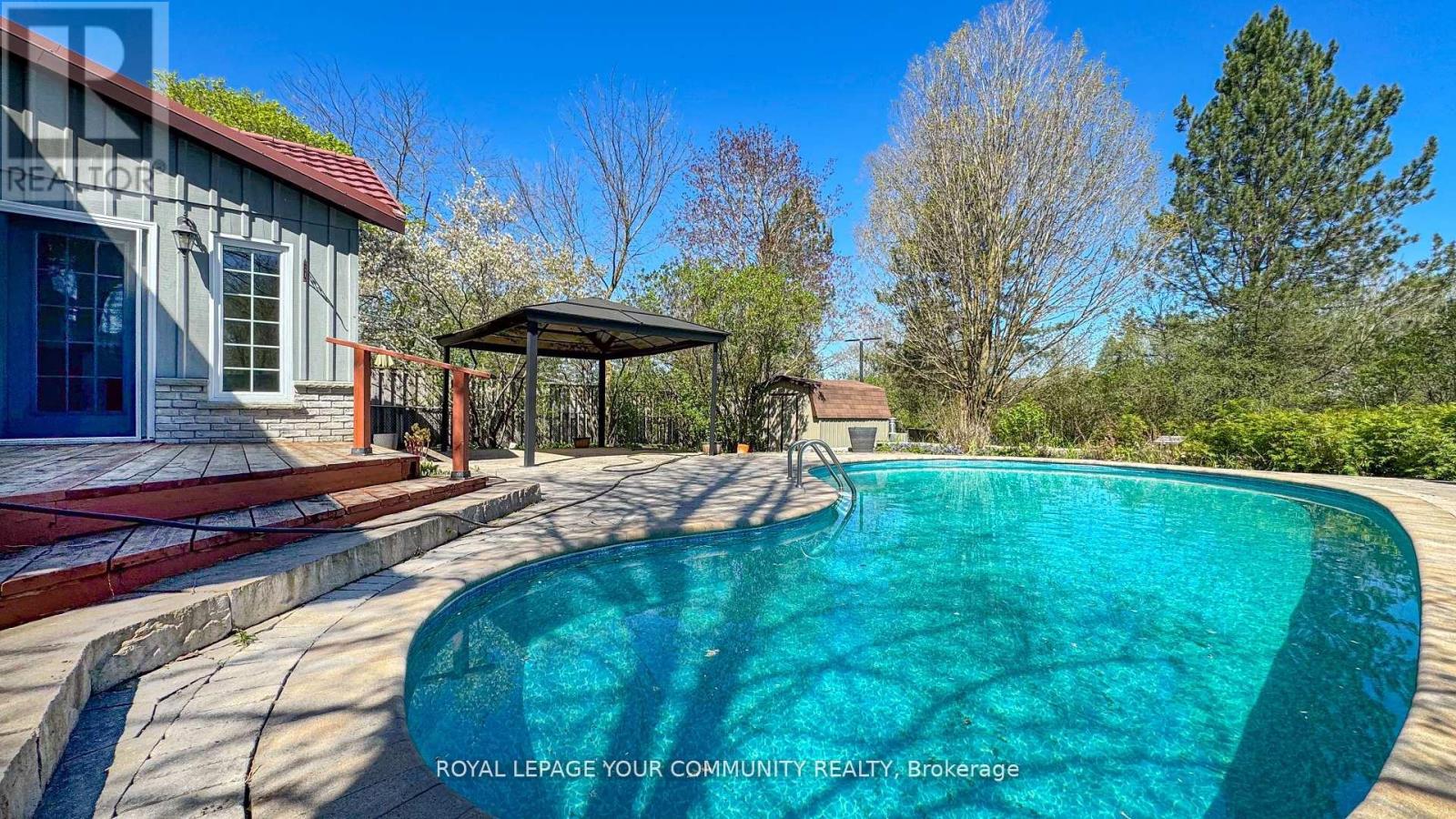 Main & 2nd - 70 Shannon Road, East Gwillimbury, Ontario L0G 1M0 - Photo 4 - N12239079