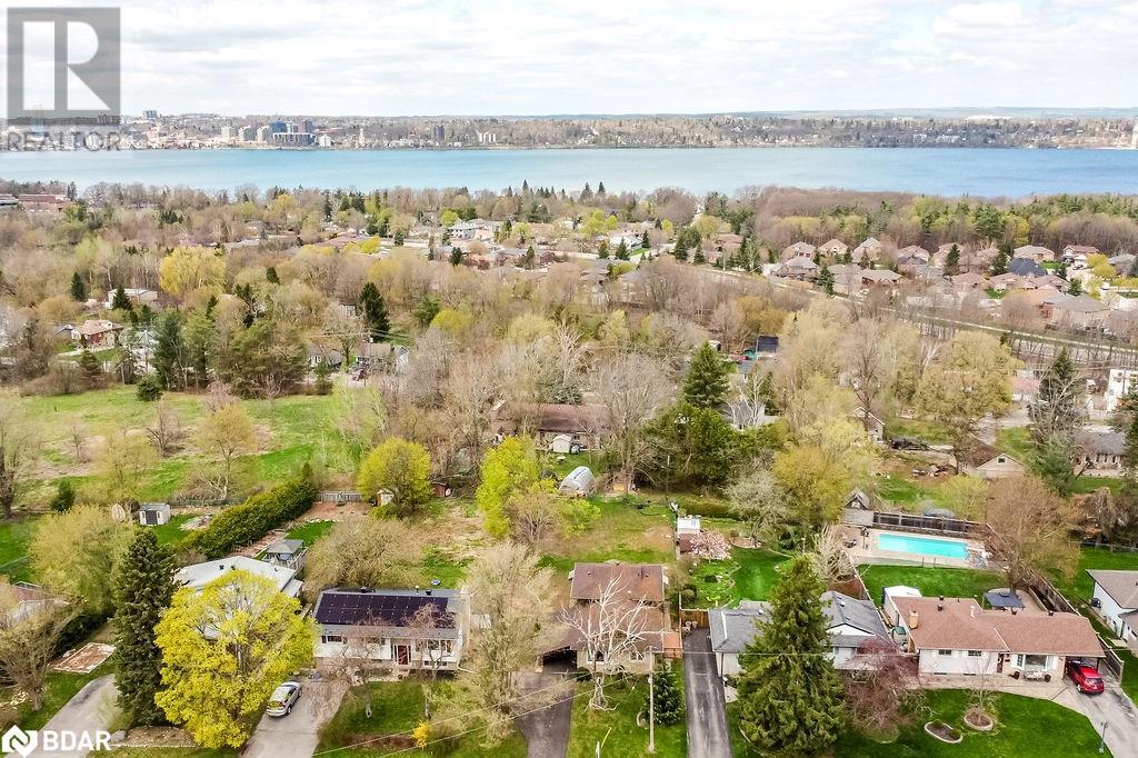 Property at 210 MERRETT Drive image 4