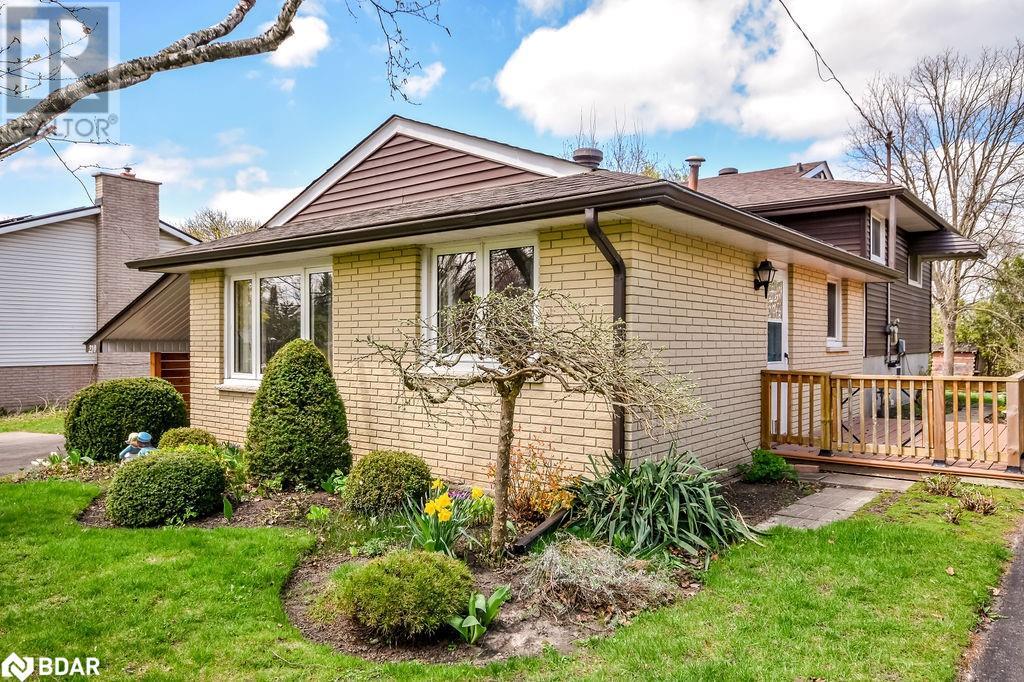 Property at 210 MERRETT Drive image 5