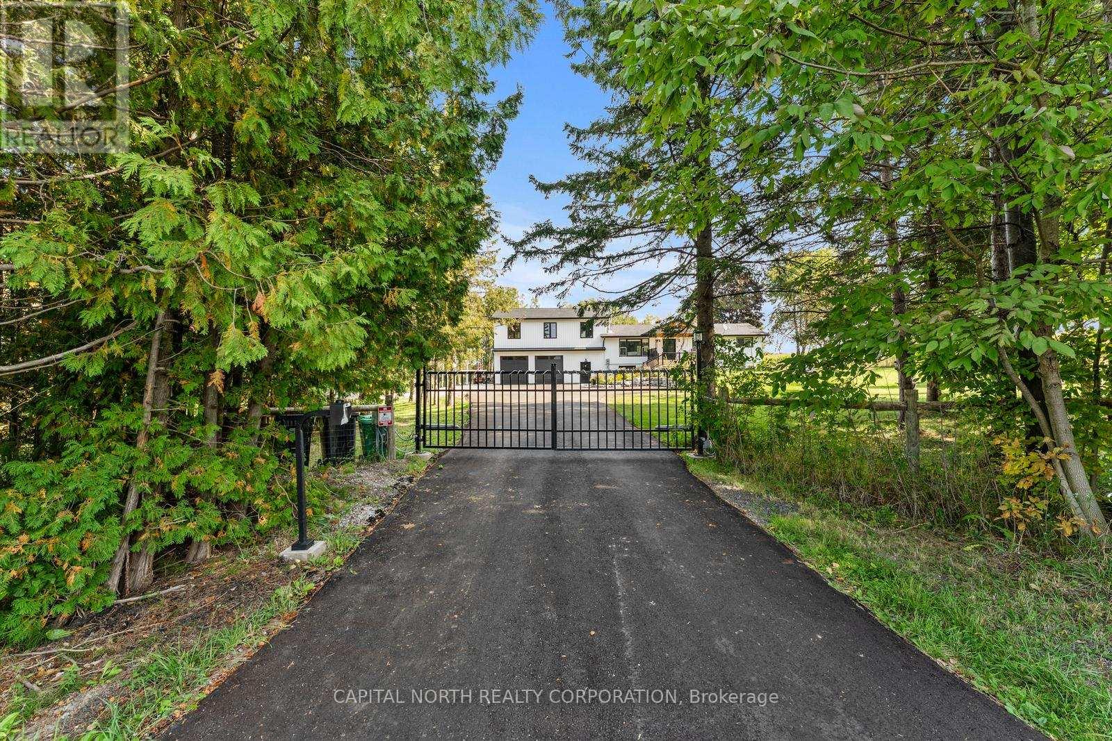 19009 St Andrews Road, Caledon, Ontario  L7K 2E4 - Photo 5 - W12238993