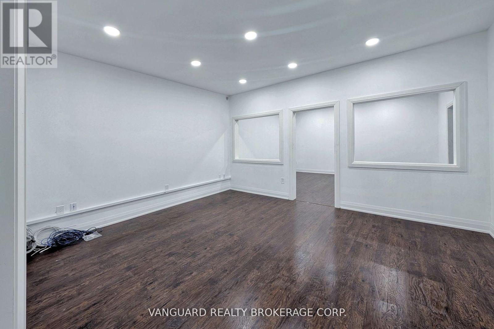 3 - 4 Alfred Kuehne Boulevard, Brampton, Ontario  L6T 4N3 - Photo 29 - W12239058