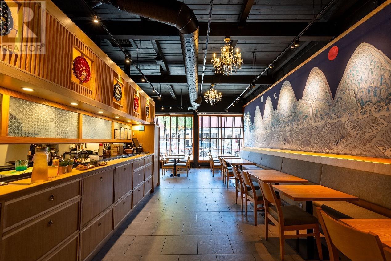 854 DENMAN STREET, vancouver, British Columbia V6G2L8