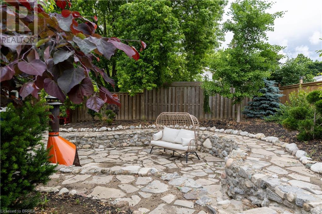 5 Wellington Street, Paris, Ontario  N3L 1S3 - Photo 15 - 40741546