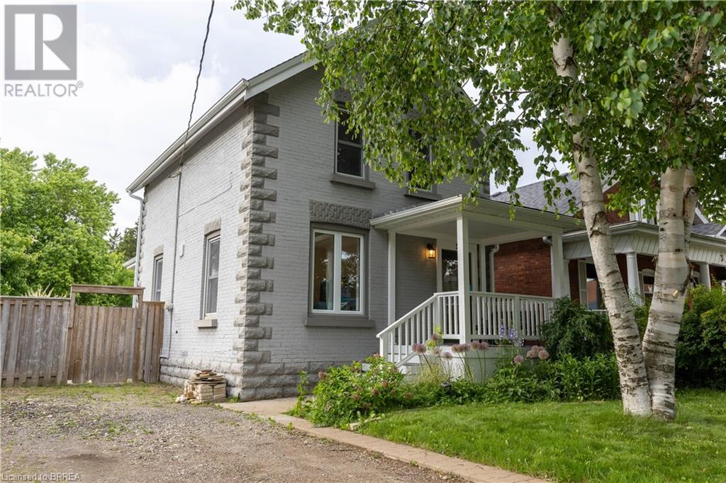 Property at 5 WELLINGTON Street image 2