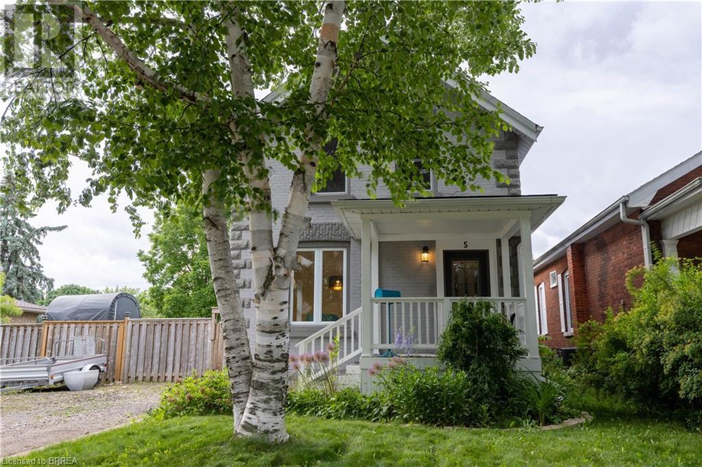 Property at 5 WELLINGTON Street image 3
