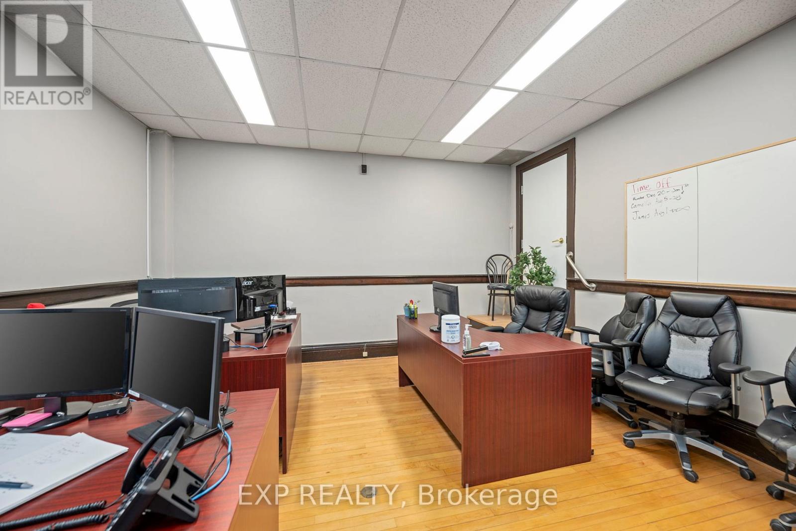 353 Richmond Street, London East, Ontario  N6A 3C2 - Photo 14 - X12239228
