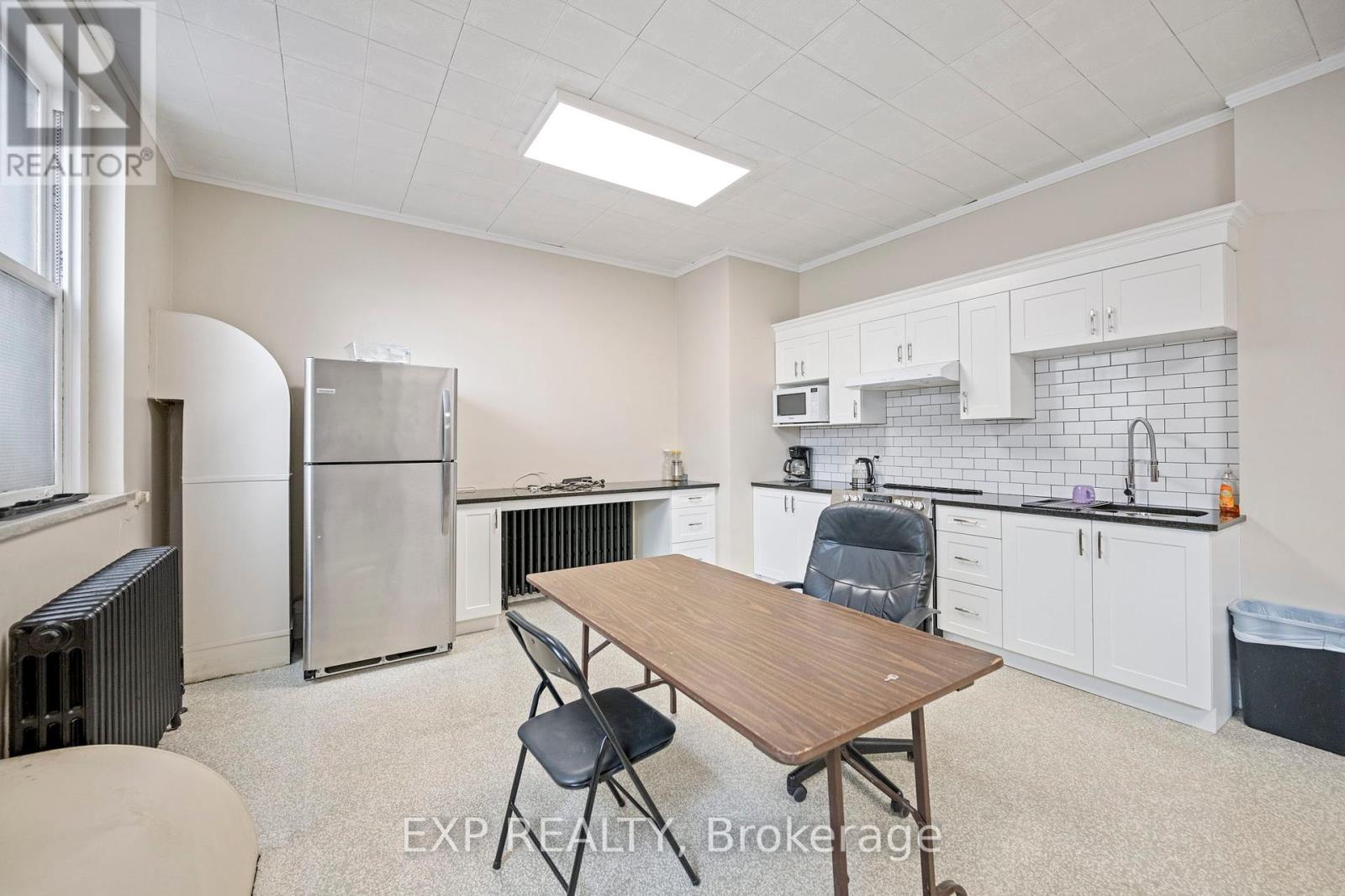 353 Richmond Street, London East, Ontario  N6A 3C2 - Photo 19 - X12239228