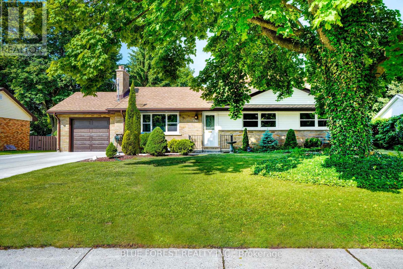 Property at 574 OAKRIDGE DRIVE image 1