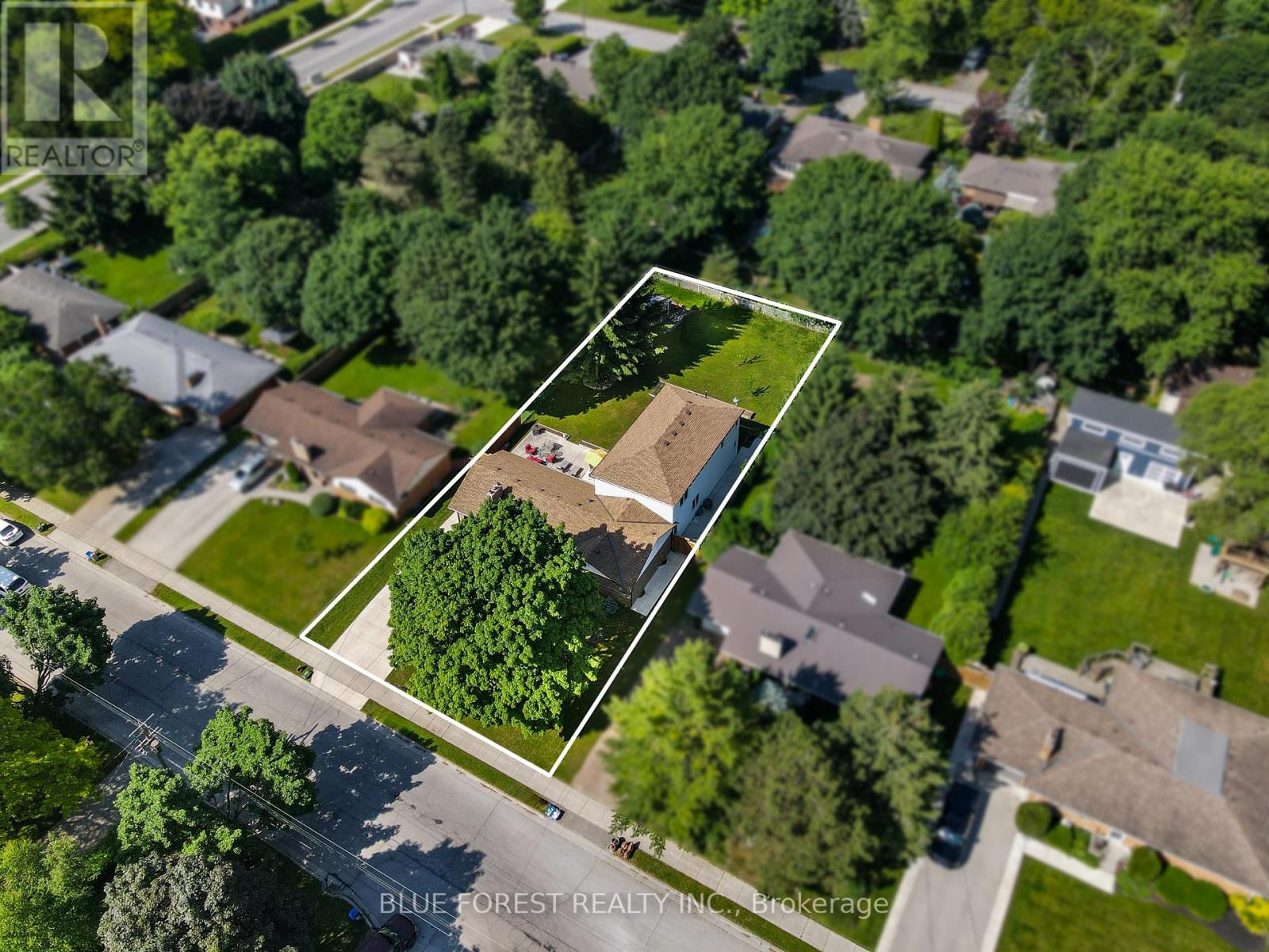 Property at 574 OAKRIDGE DRIVE image 4